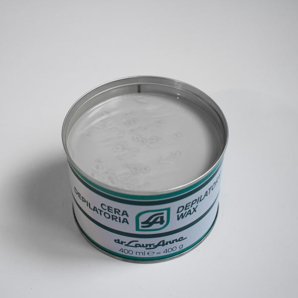 Fat-soluble titanium pearl wax