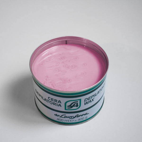 Pink titanium fat-soluble wax